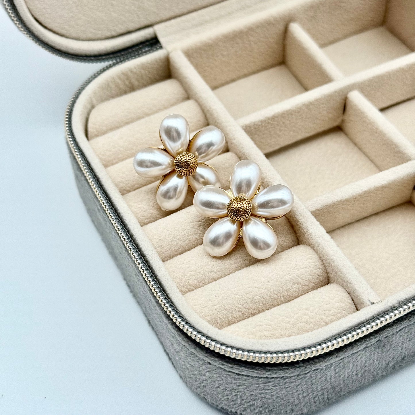 Boucles d’oreilles fleur en acier inoxydable | Zahra Jewelry