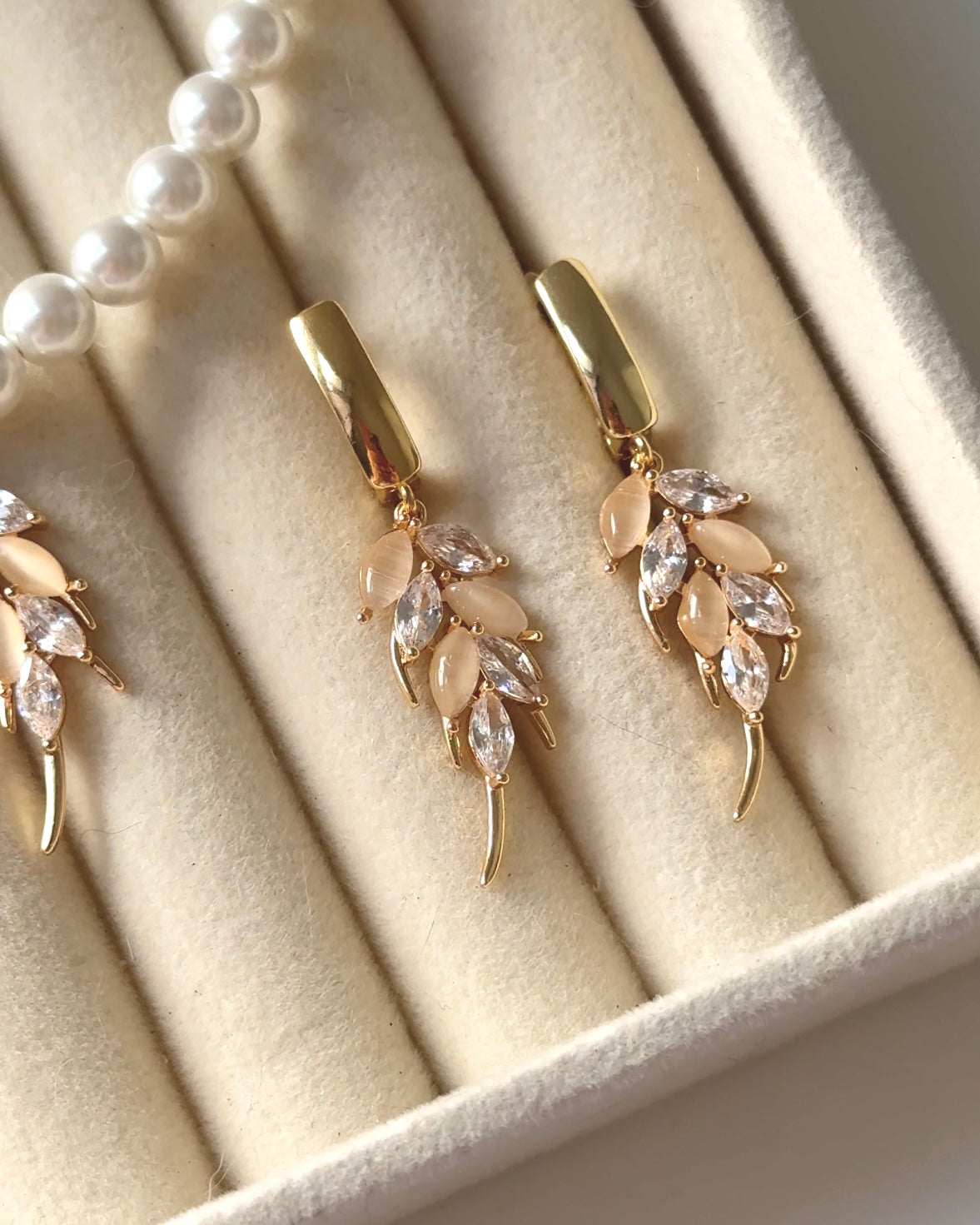 Parure Blanche Feuille dorée - Collier & Boucles | ZAHRA JEWELRY