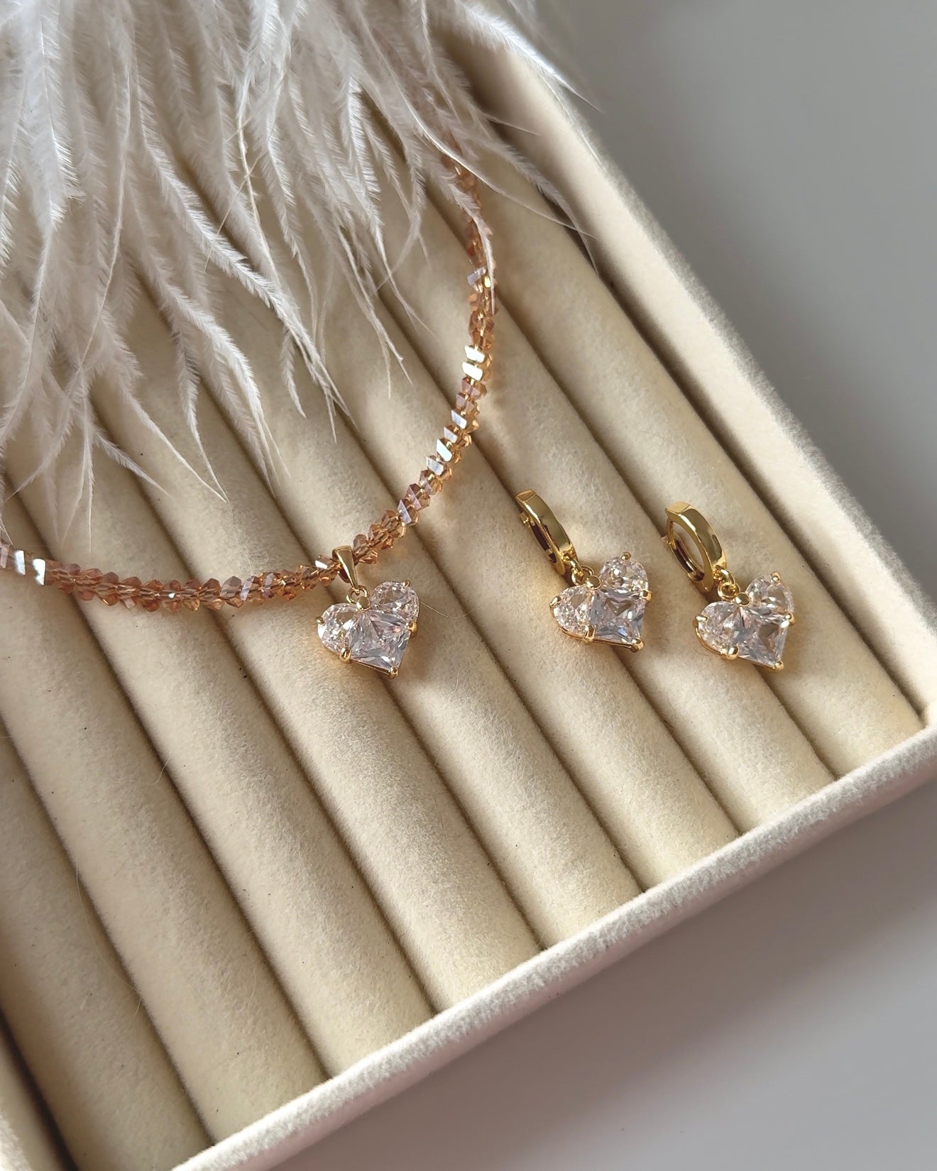Parure Cristal Dorée Cœur Doré - Collier & Boucles faits main | ZAHRA JEWELRY