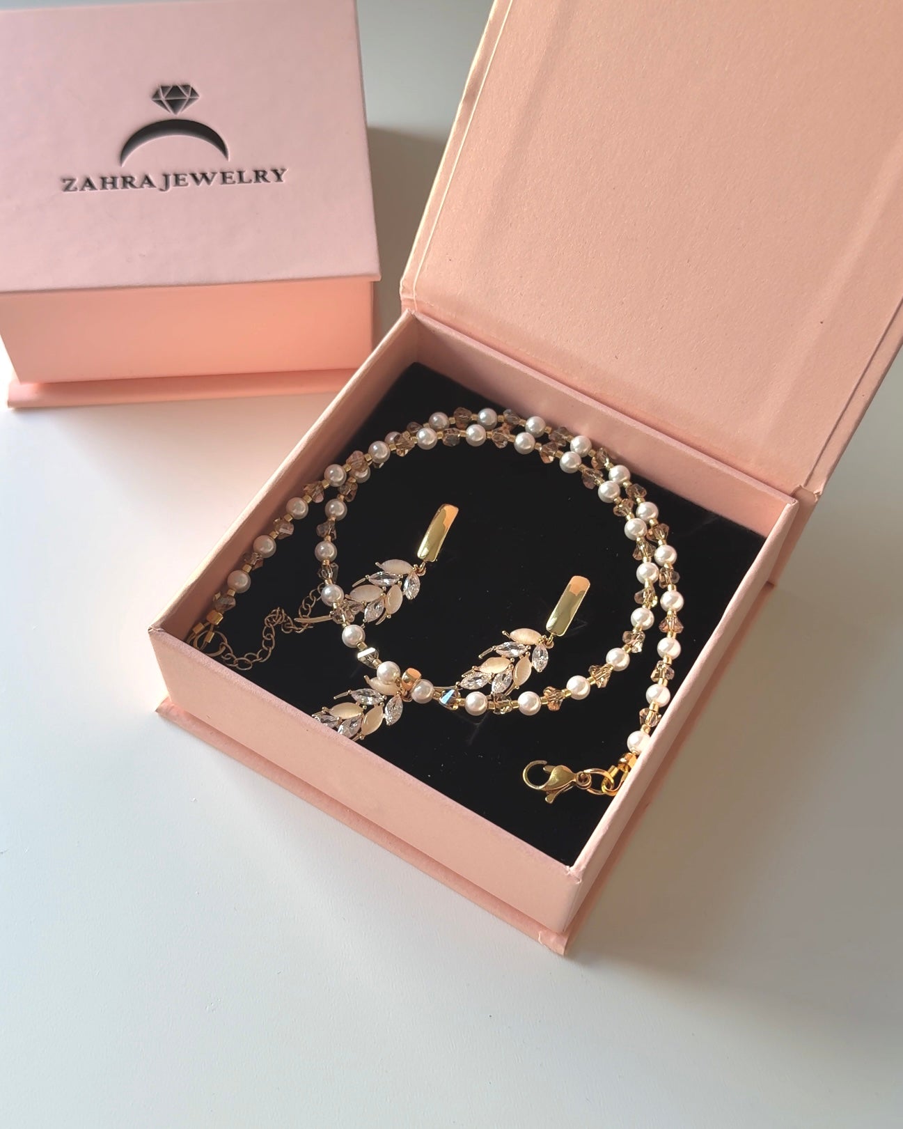 Parure Blanche et Dorée - Collier & Boucles | ZAHRA JEWELRY