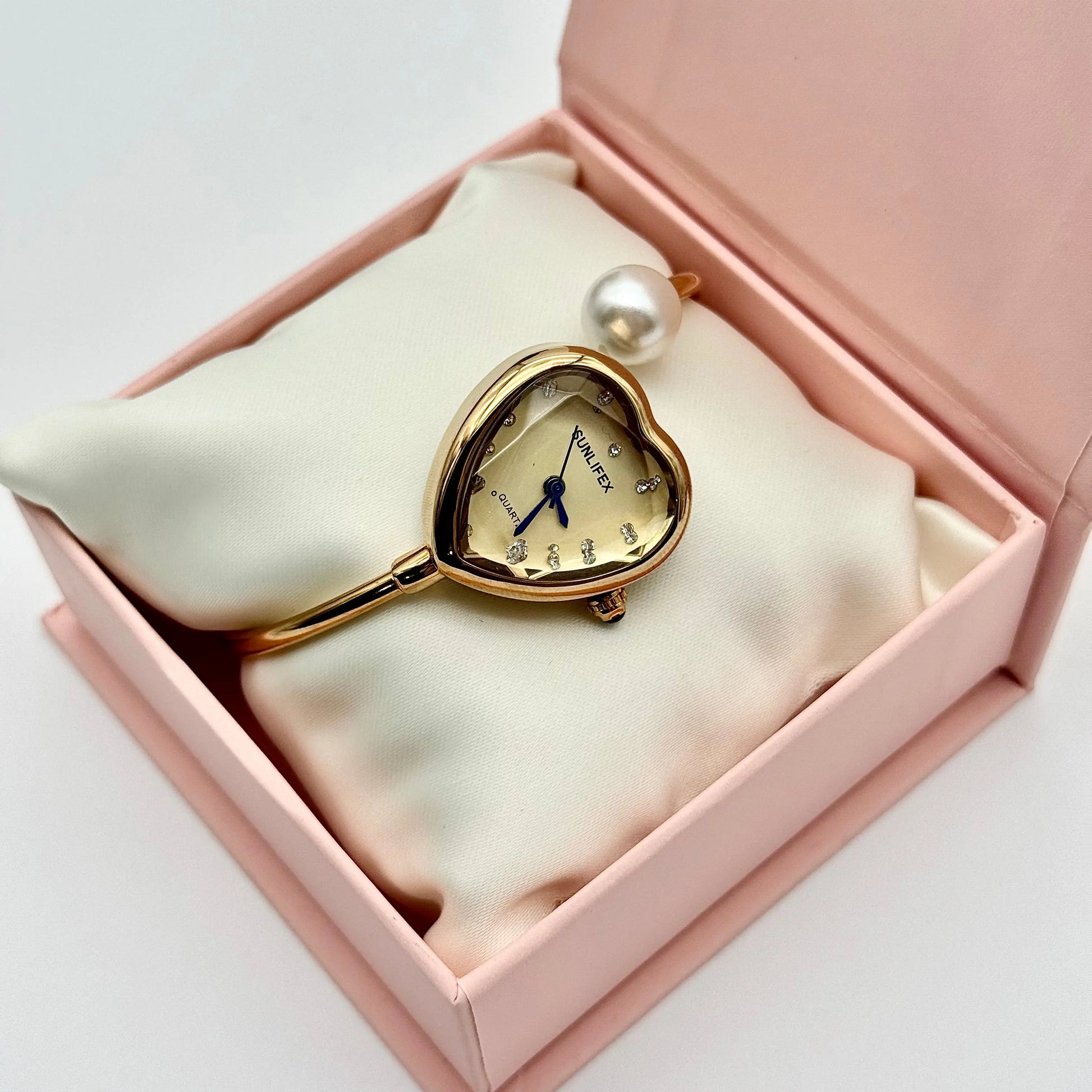 Montre Cœur Perlé | Zahra Jewelry ZAHRA JEWELRY